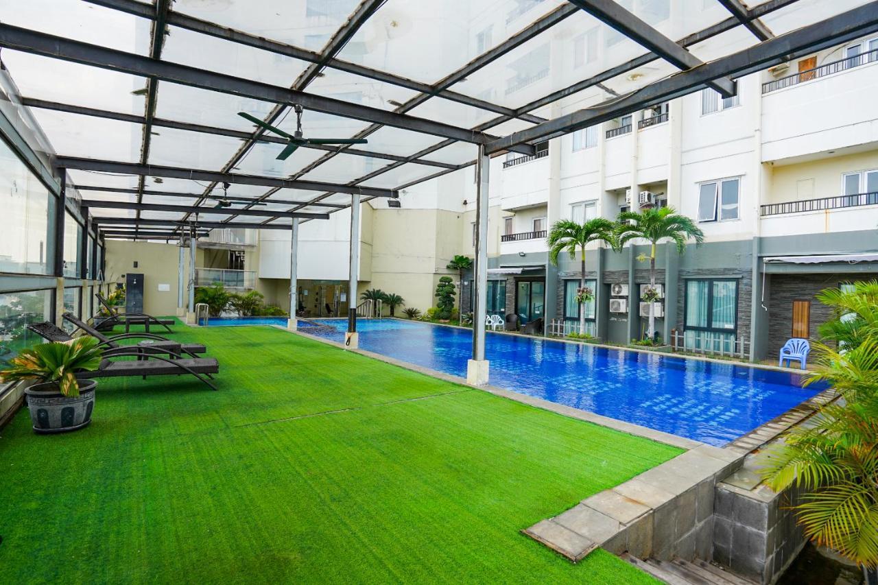 Collection O 29 Twin Tower Hotel Surabaya Exterior photo
