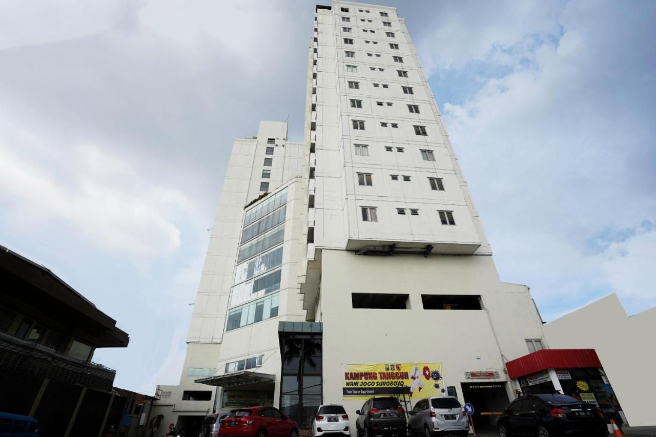 Collection O 29 Twin Tower Hotel Surabaya Exterior photo